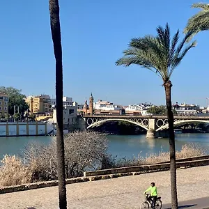  Hébergement de vacances Fam Sevillian Townhouse
